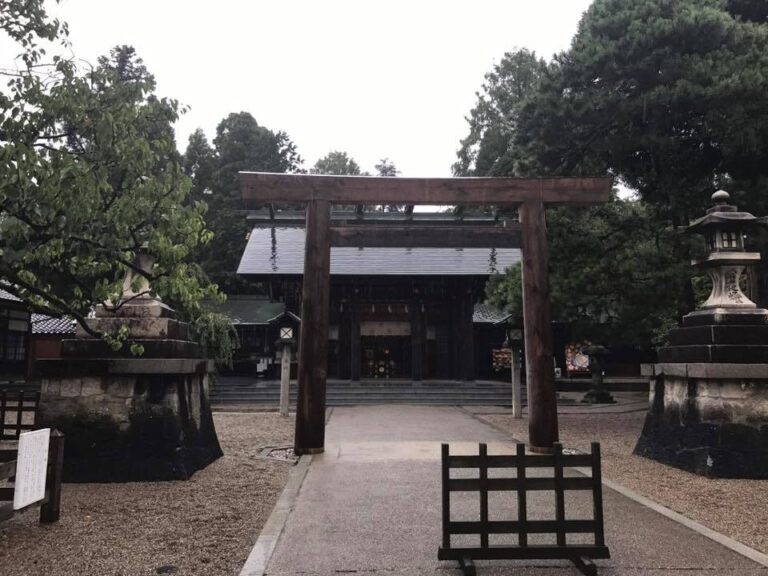 射水神社