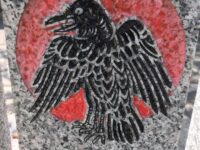 皇女和宮木造 黒本尊 安国殿内