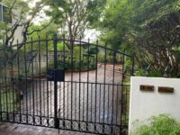 上野毛 稲荷神社と吉行淳之介宅