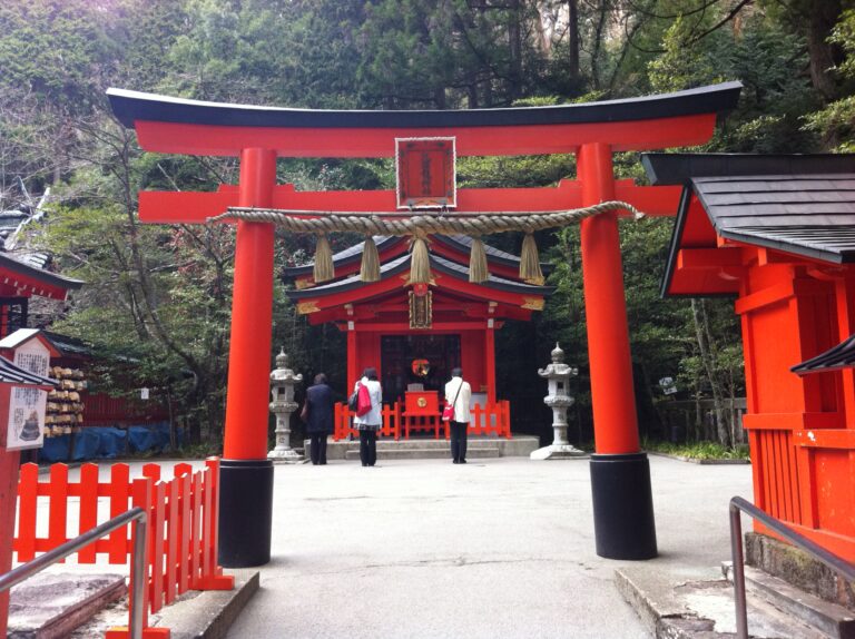 箱根神社摂社 九頭龍神社