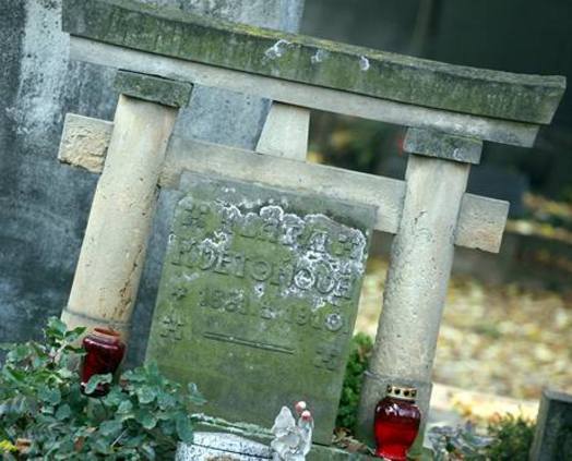 ヤン・レッチェル - 原爆ドームの設計者