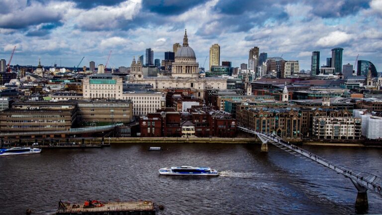 イギリスと日本との類似性 ロンドンの街並