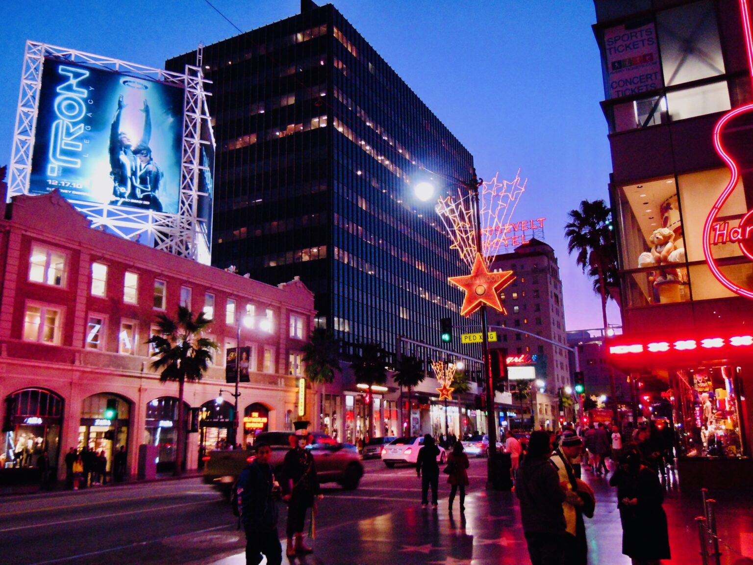 ハリウッド＆ハイランド（photo ac By 銀の翼）