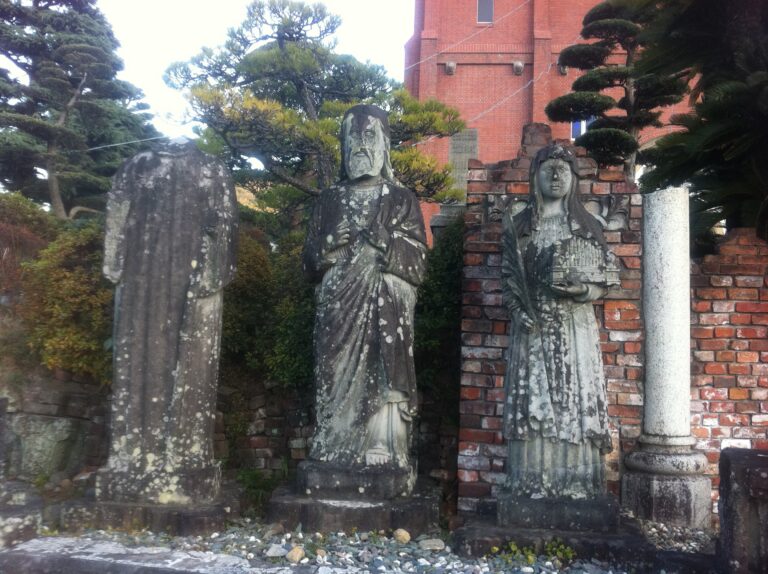 多数決の論理という現代社会の洗脳から逃れ出る手法を探す 浦上天主堂 被爆遺構