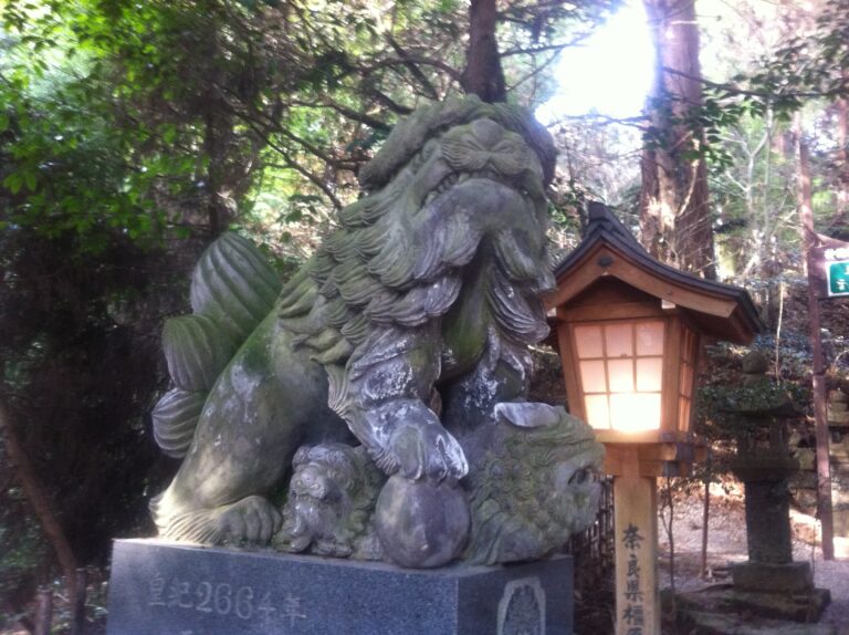 経済至上主義の不毛 高千穂神社