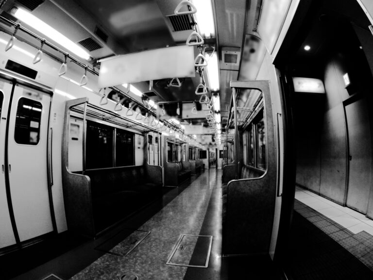 人は自ら作り出す世界観の中に生きている